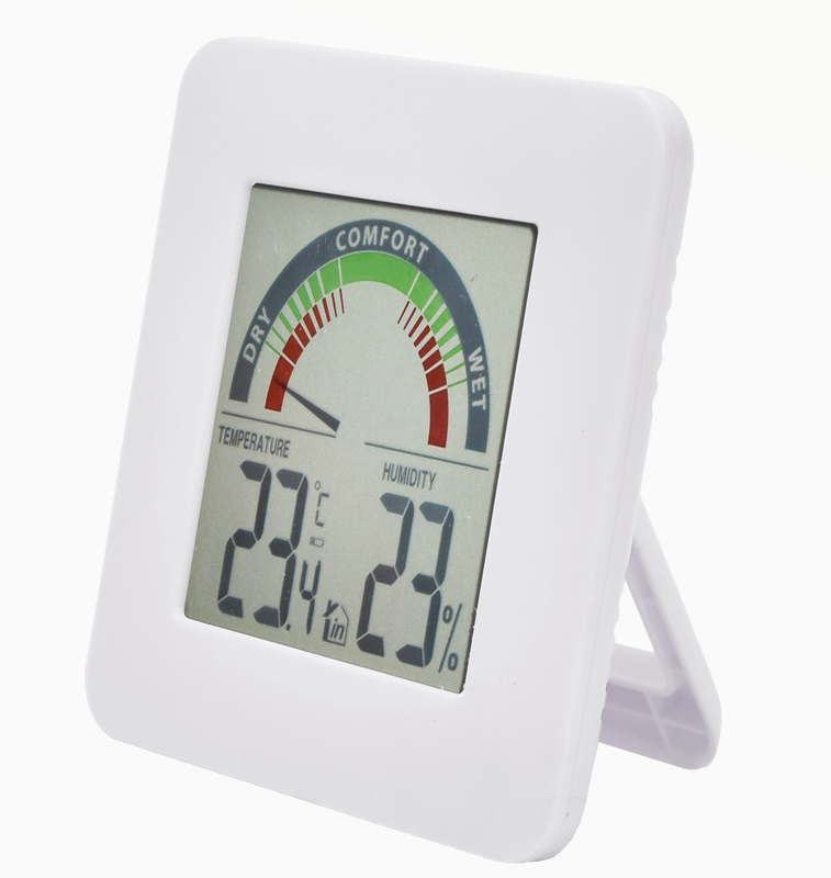 Sis&auml;l&auml;mp&ouml;mittari sis&auml;kosteuden n&auml;yt&ouml;ll&auml;